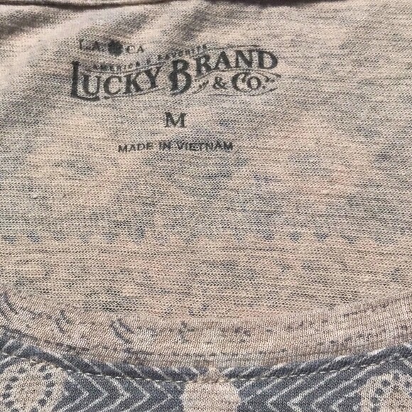 Lucky 🍀 Brand Scoop Neck Short Sleeve Blue/Gray/Tan PrintT Shirt Size Medium - Picture 9 of 14